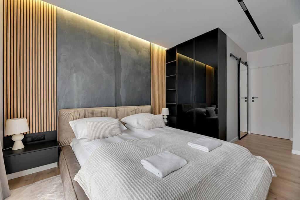 Zajezdnia Wrzeszcz 2 By Grand Apartments Gdańsk Extérieur photo